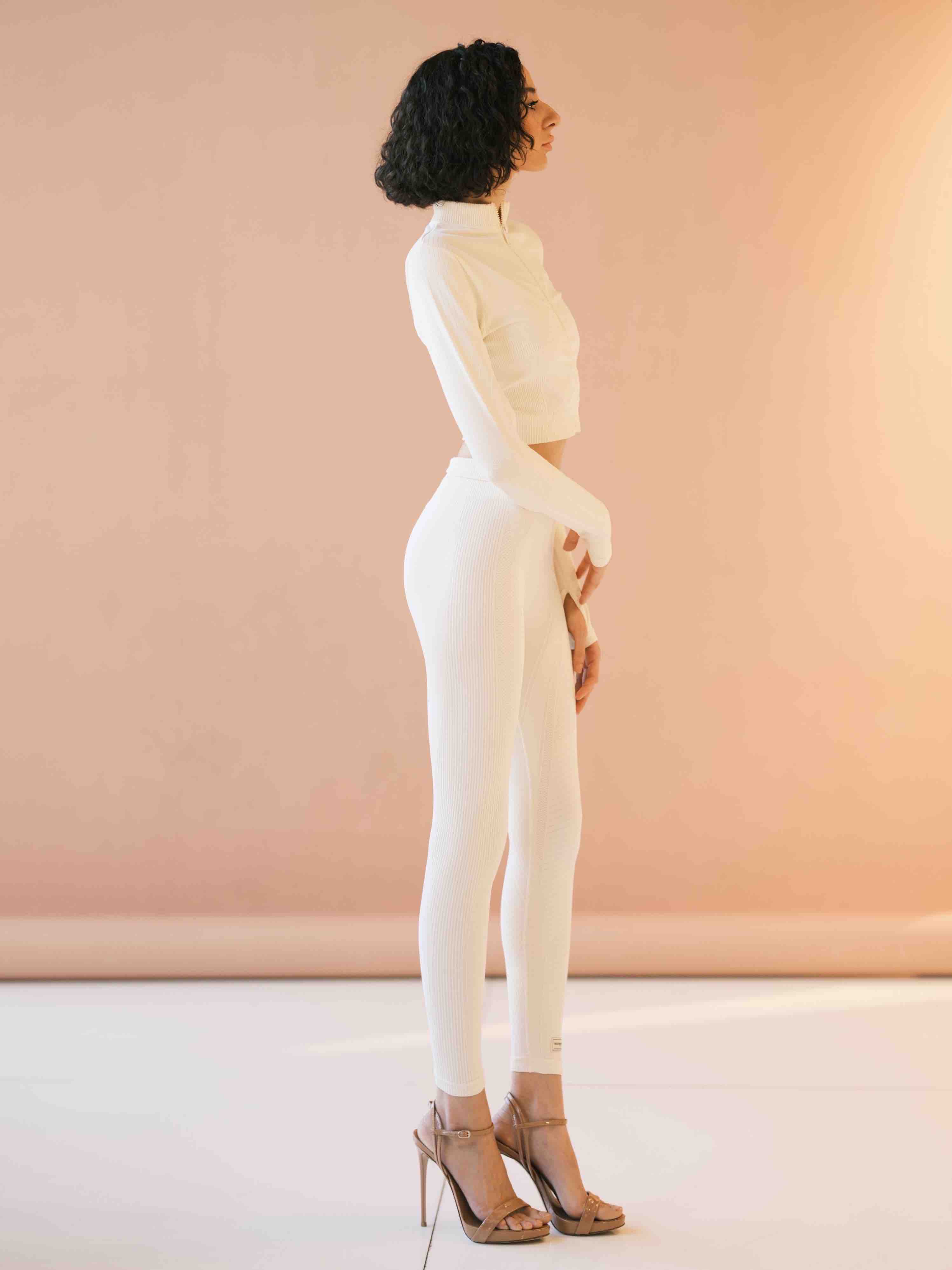 Dina  — 3